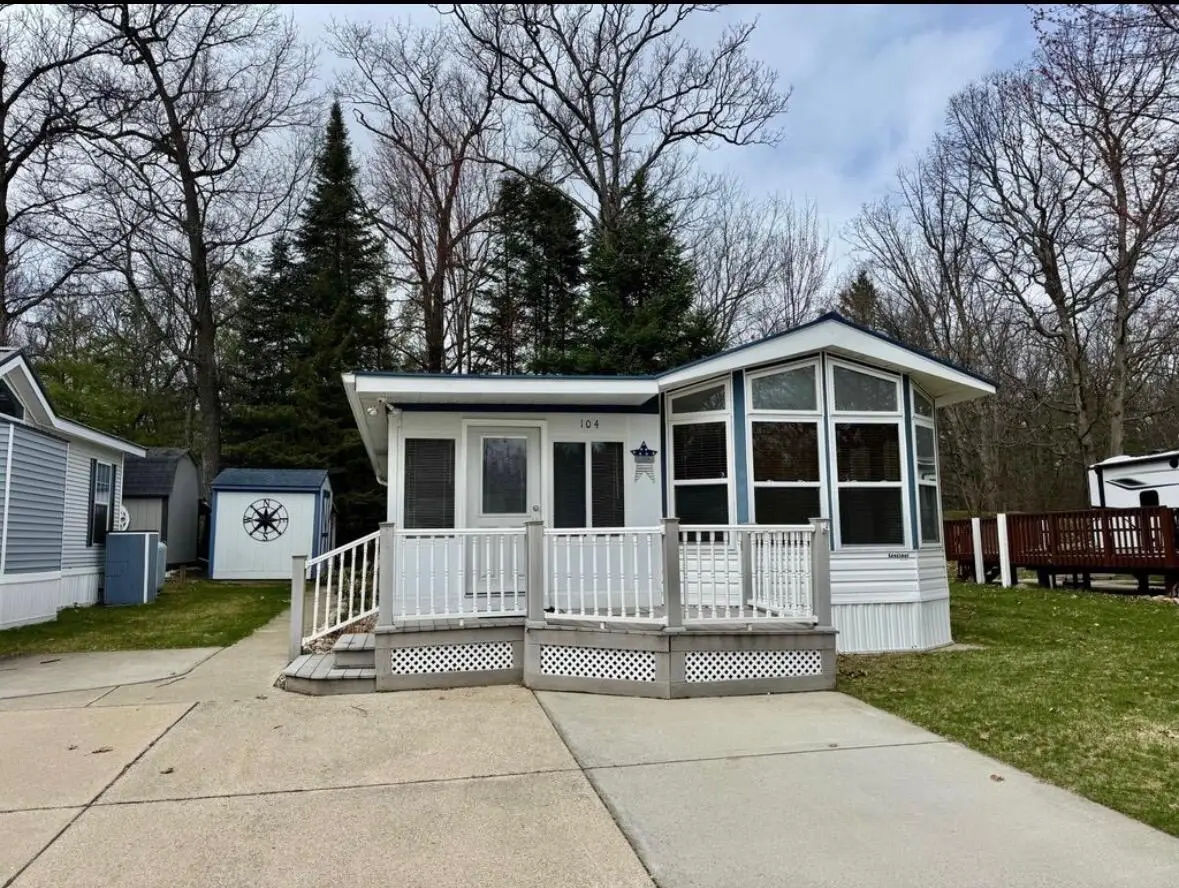 2757 Owens Drive, Houghton Lake, MI 48629 - #1