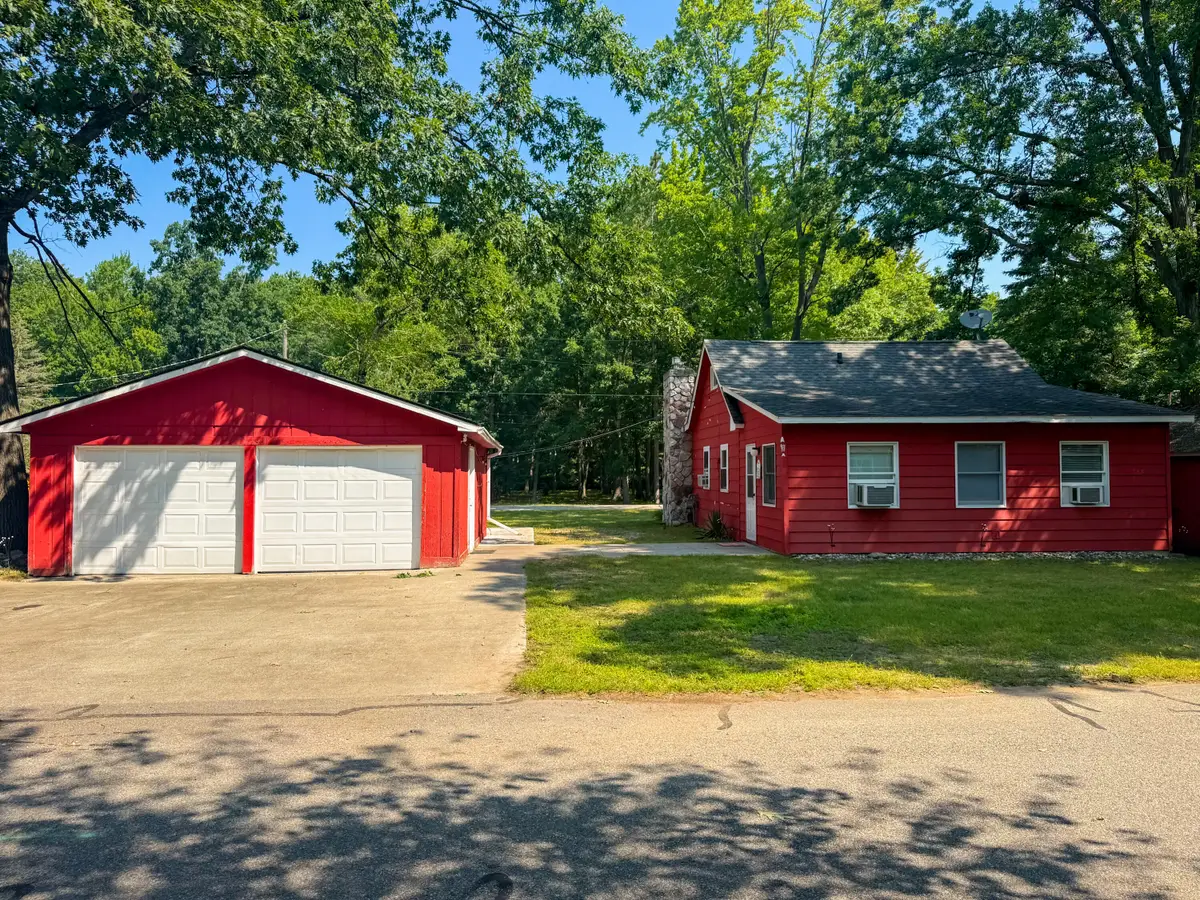 113 Lakeview Avenue, Houghton Lake, MI 48629 - #1