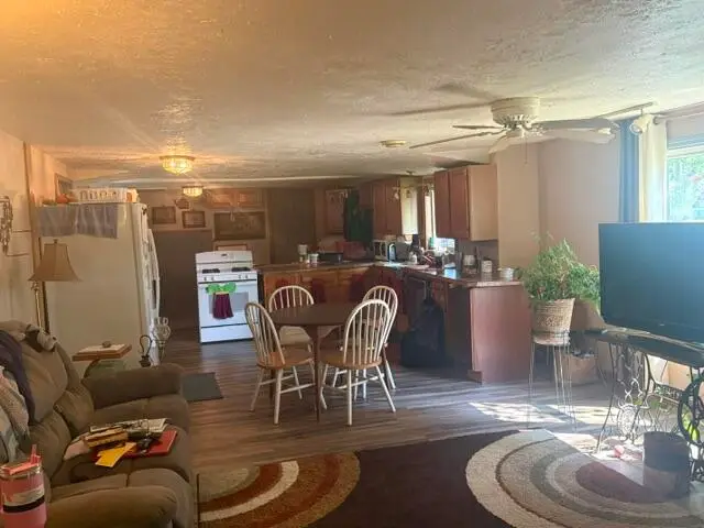 103 Visnaw Street, Houghton Lake, MI 48629 - #2