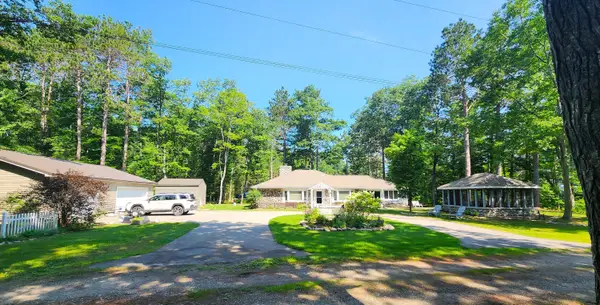 15808 Adventure Lane, Ocqueoc, MI 49759