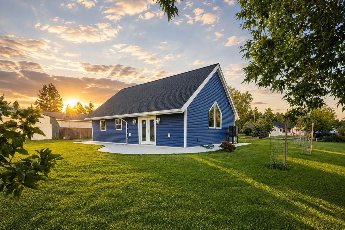 415 George Street, Cheboygan, MI 49721 - #1
