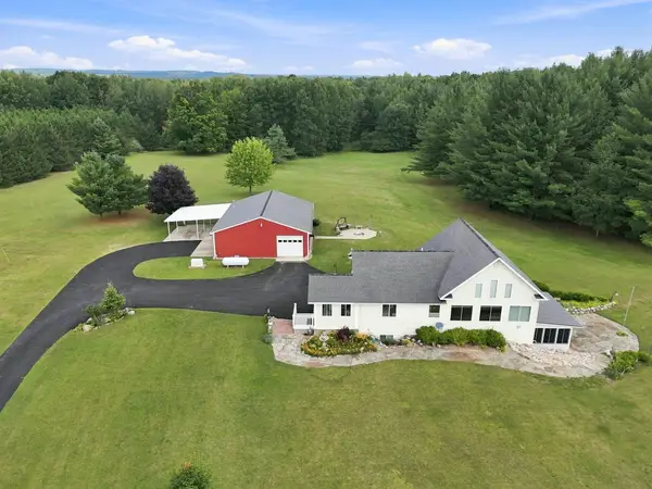 8099 Greenwood Road, Gladwin, MI 48624
