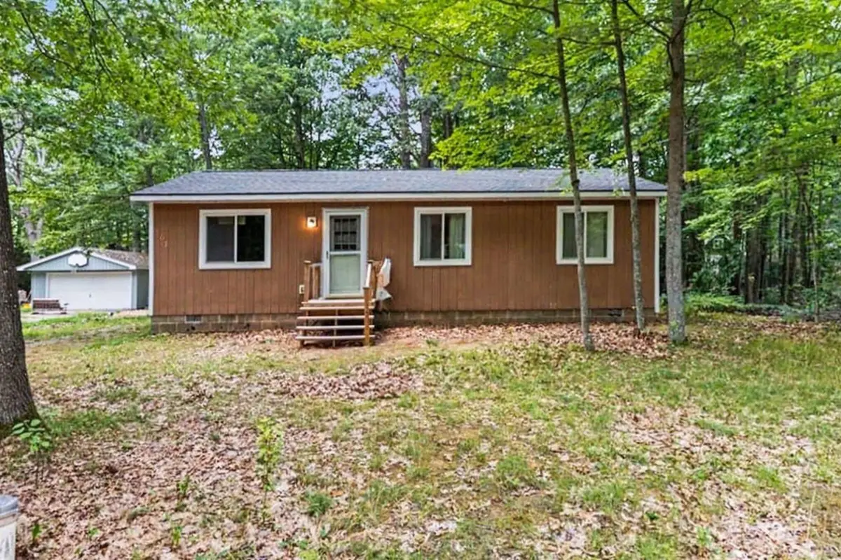 207 Dover Drive, Roscommon, MI 48653 - #1
