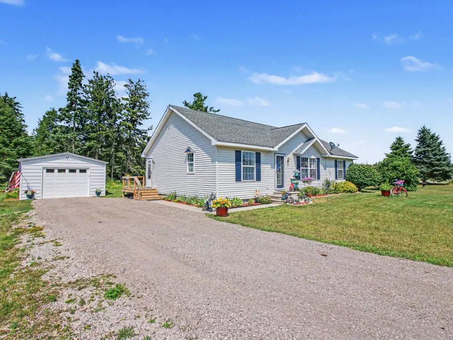 1013 Duncan Avenue, Cheboygan, MI 49721 - #2