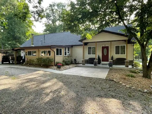 301 Pebble Avenue, Roscommon, MI 48653 - #3