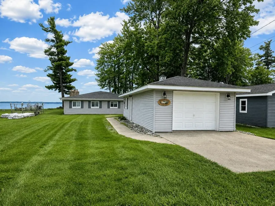 1105 Long Point Drive, Houghton Lake, MI 48629 - #2