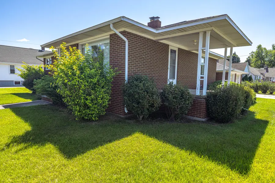 1220 W Washington Avenue, Alpena, MI 49707 - #3