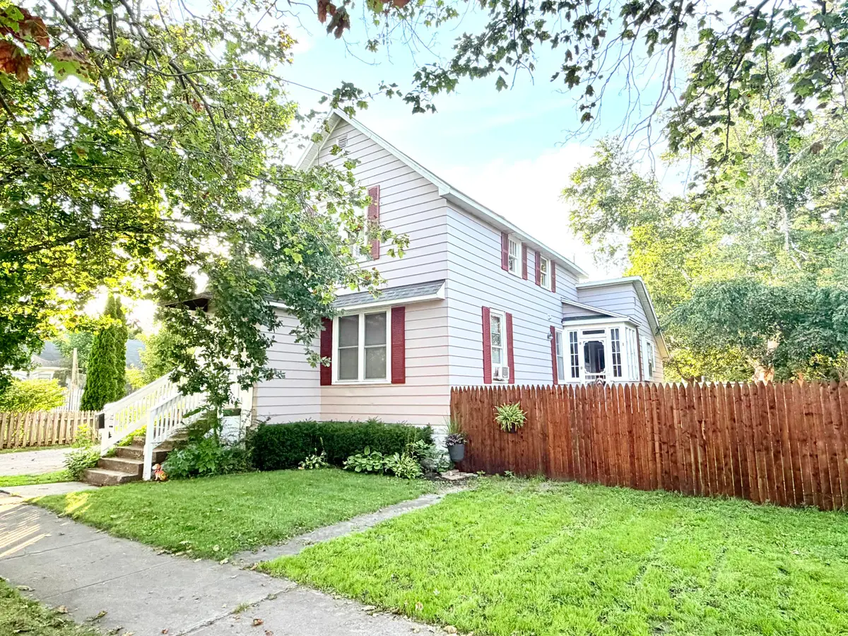 709 S 4th Avenue, Alpena, MI 49707 - #1
