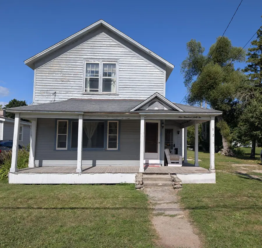 962 Mackinaw Avenue, Cheboygan, MI 49721 - #2