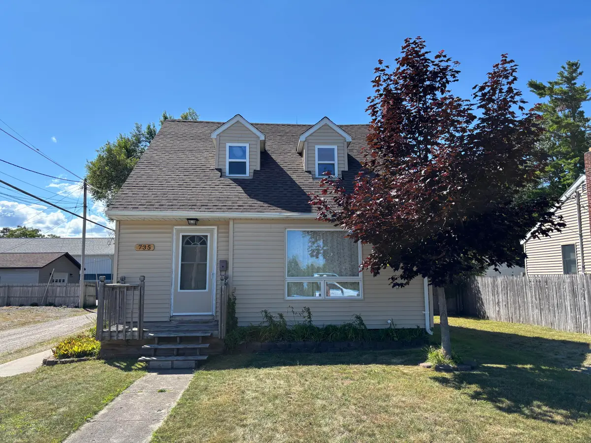 735 Pinewood Avenue, Rogers City, MI 49779 - #1