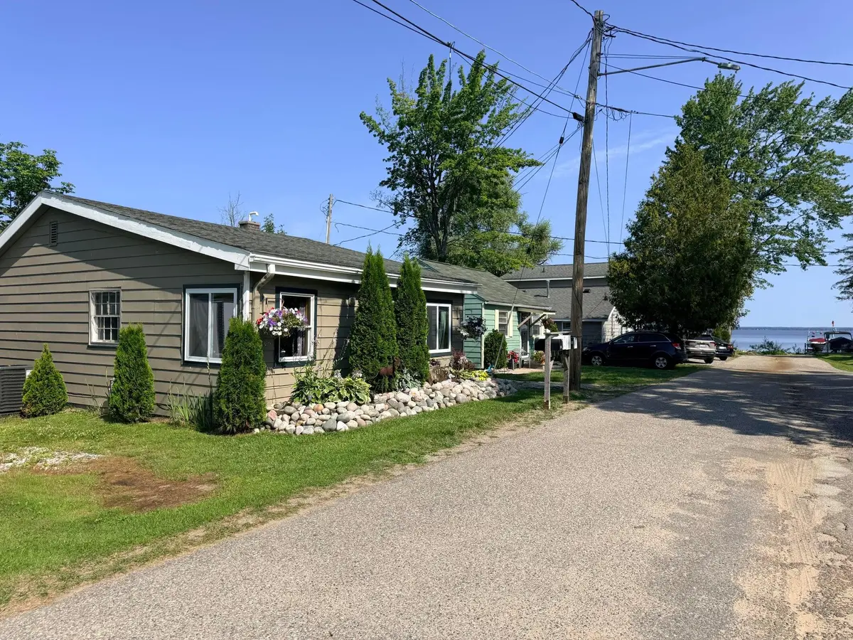 127 Tin Pan Alley, Houghton Lake, MI 48629 - #1