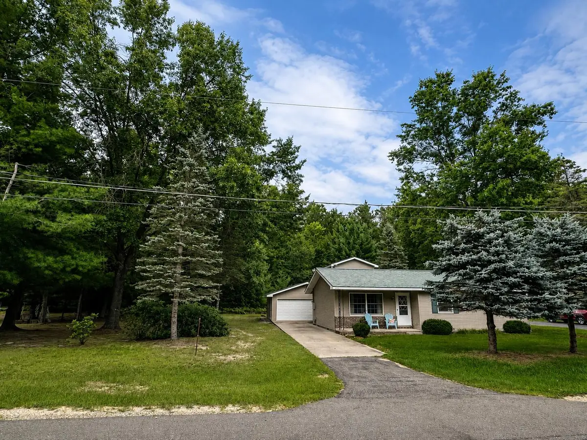 109 Argus Court, Roscommon, MI 48653 - #1