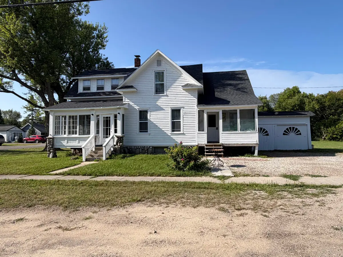 300 S D Street, Cheboygan, MI 49721 - #1