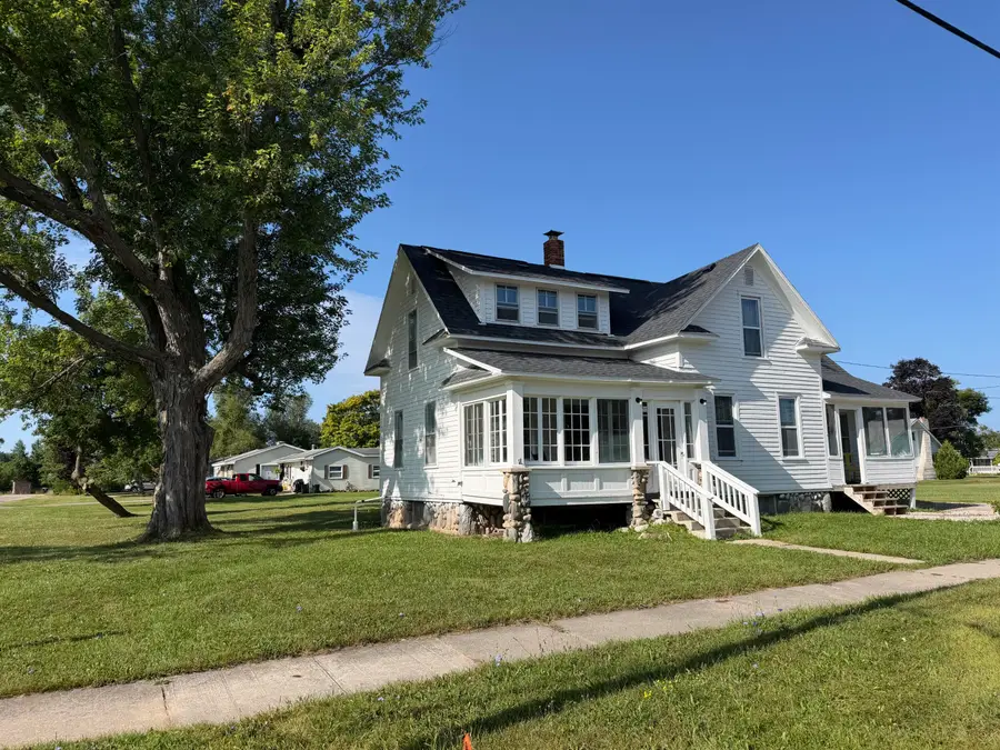 300 S D Street, Cheboygan, MI 49721 - #2