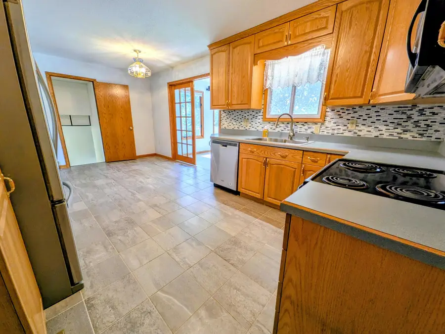 1309 N Antler Street, Gladwin, MI 48624 - #3