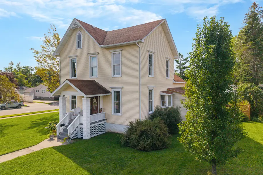 704 W Washington Avenue, Alpena, MI 49707 - #3