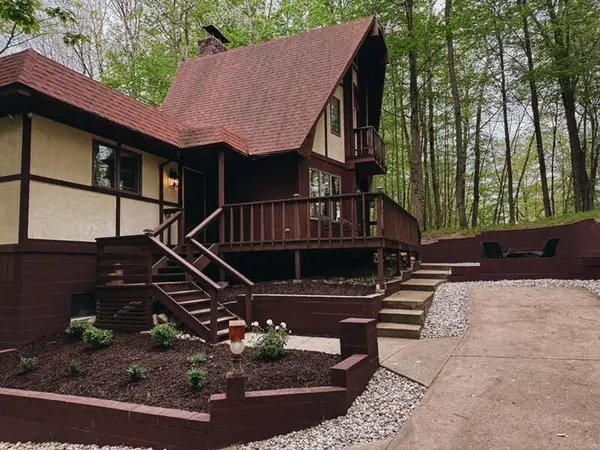 9550 Pere Marquette Drive, Stanwood, MI 49346