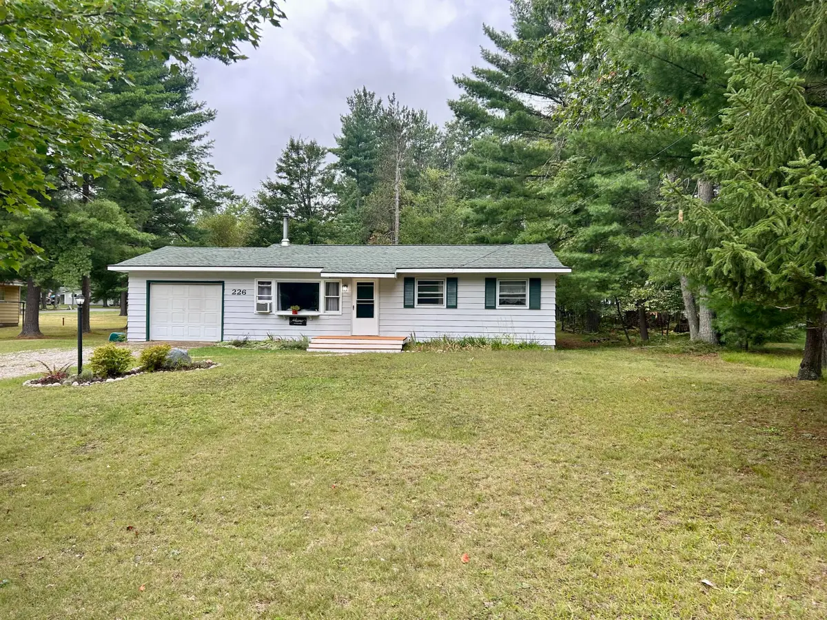 226 Center Drive, Roscommon, MI 48653 - #1