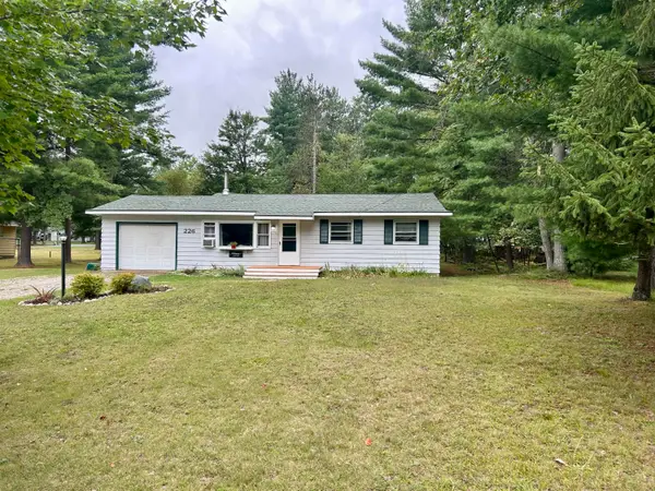 226 Center Drive, Roscommon, MI 48653