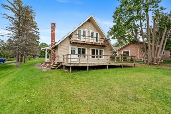 619 Cedar Drive, Indian River, MI 49749