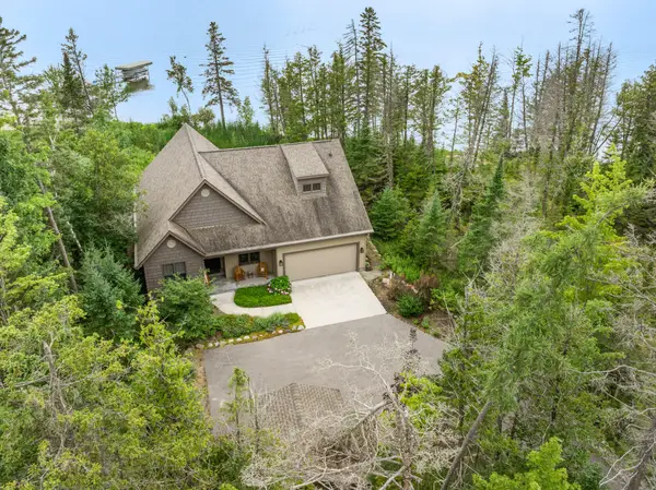 239 Sturgeon Bay Road, Indian River, MI 49749