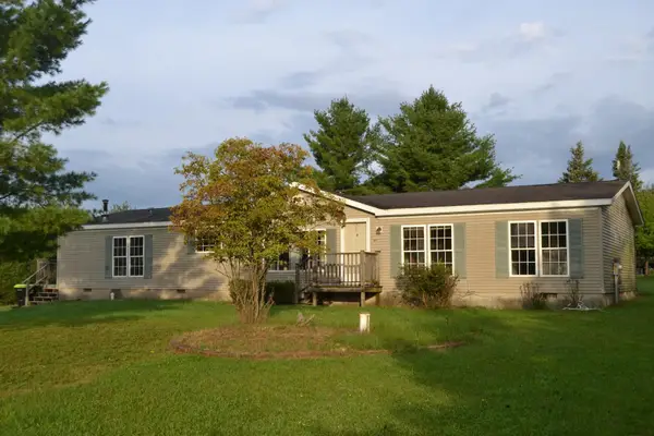 1617 Aberdeen Drive, Gladwin, MI 48624