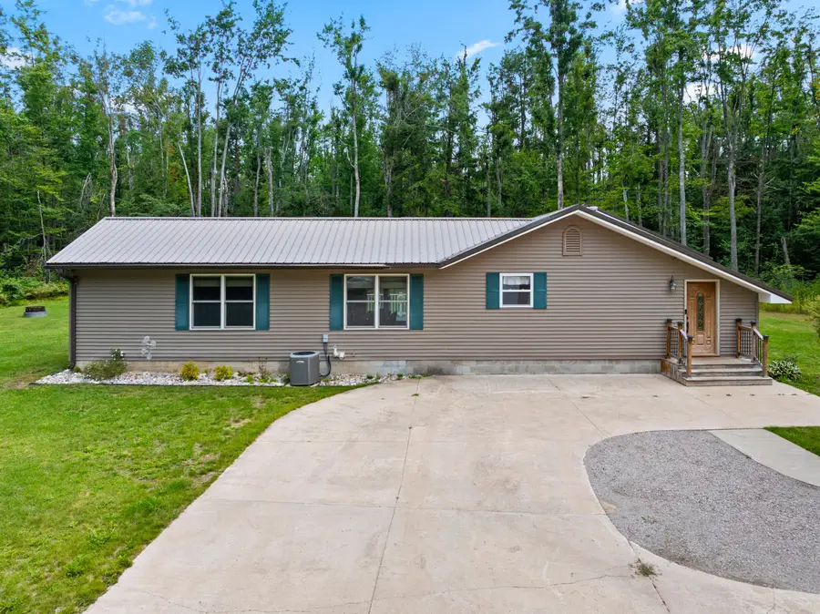 5550 Tall Timber Trail, Gaylord, MI 49735 - #2