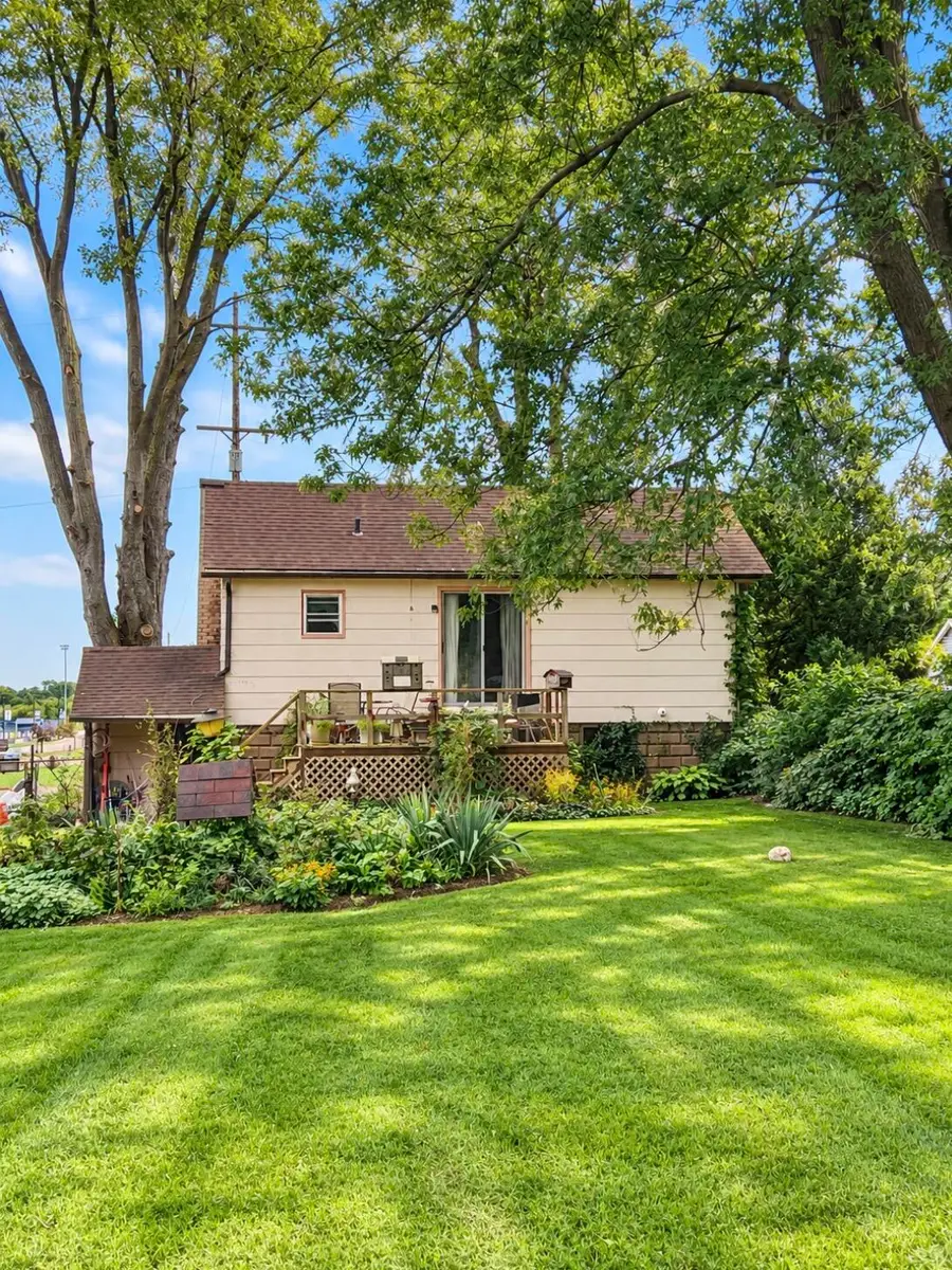 911 Stuart Street, Durand, MI 48429 - #3