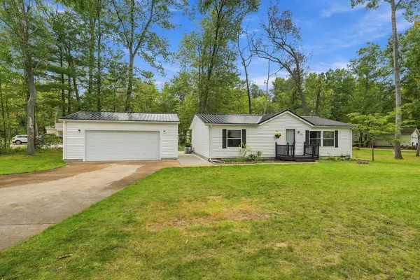 207 Forestville Drive, Houghton Lake, MI 48629