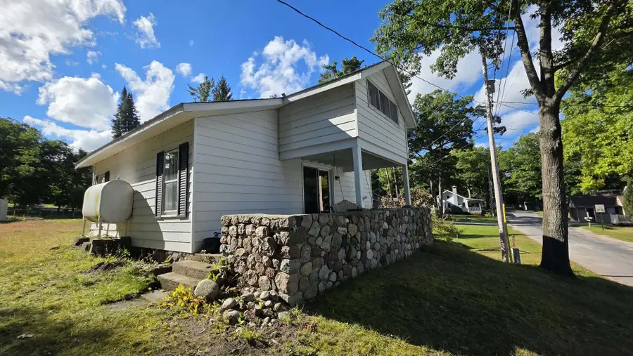 413 W Main Street, Spruce, MI 48762 - #2