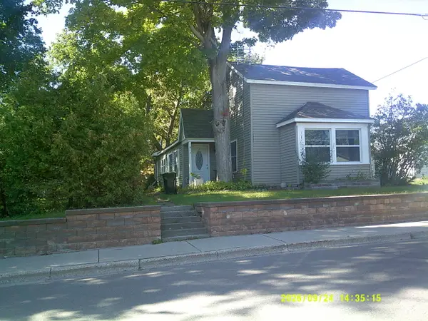 812 Maple Street, Petoskey, MI 49770