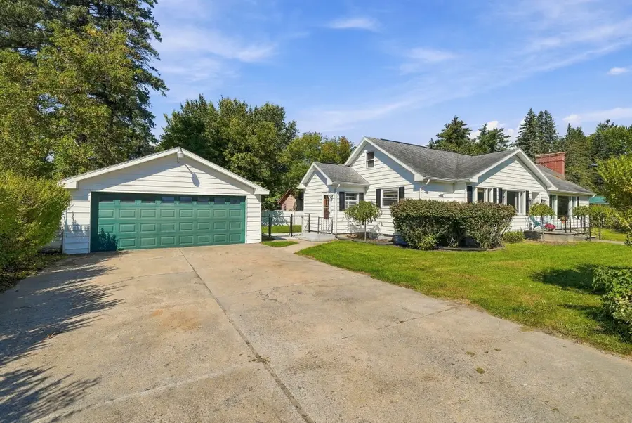 909 Brooks Street, Roscommon, MI 48653 - #2