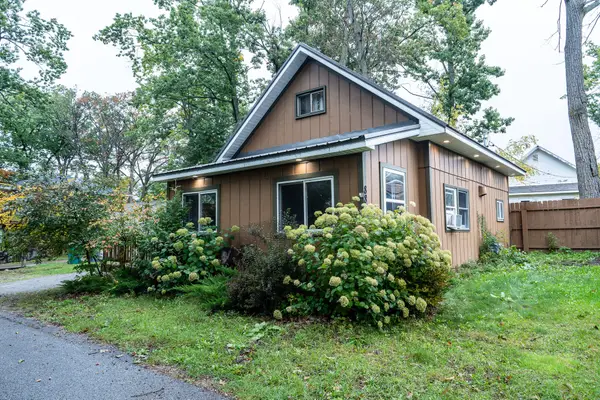 882 Pansy Street, Gaylord, MI 49735