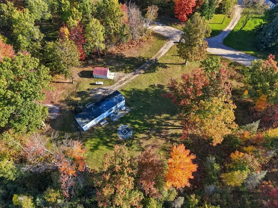 349 Country Court, Houghton Lake, MI 48629 - #2
