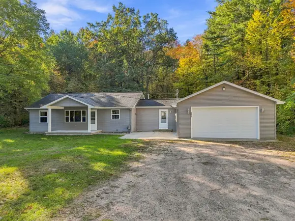 6859 W Emery Road, Houghton Lake, MI 48629