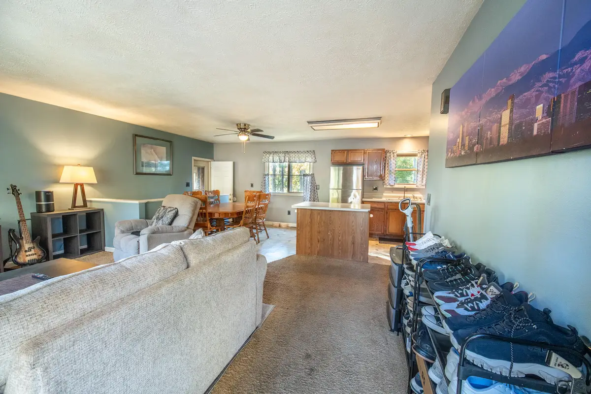 1425 S Mapleleaf Drive, Gaylord, MI 49735 - #1