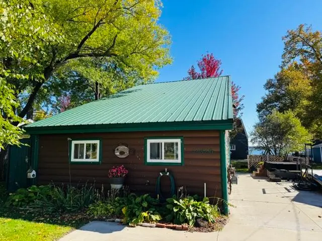 12826 W Shore Drive, Houghton Lake, MI 48629 - #2