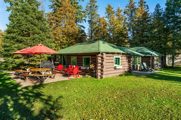 3673 Greenmans Point Road, Cheboygan, MI 49721