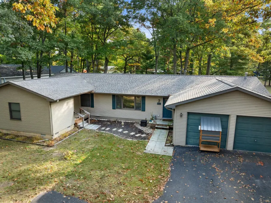 4639 Forest Trail, Indian River, MI 49749 - #2