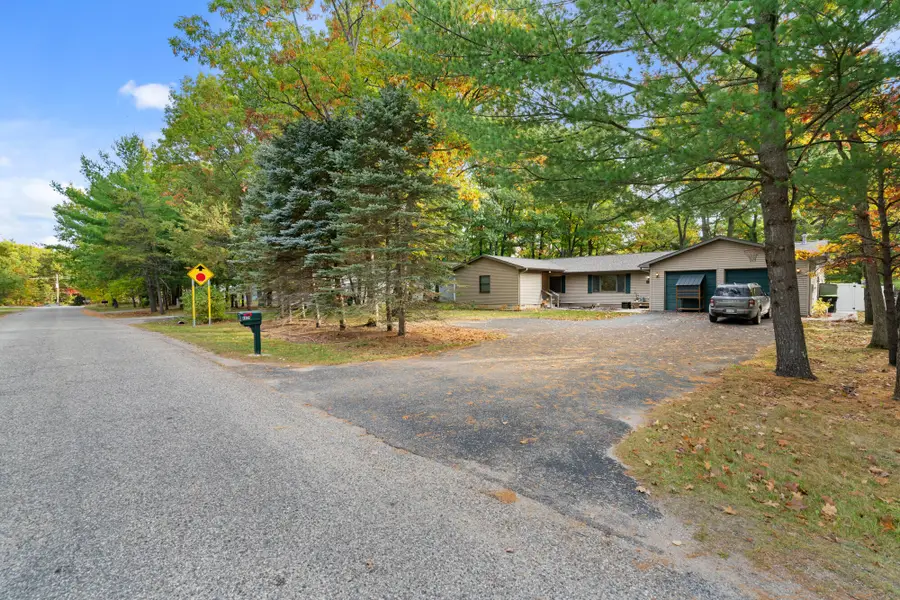 4639 Forest Trail, Indian River, MI 49749 - #3