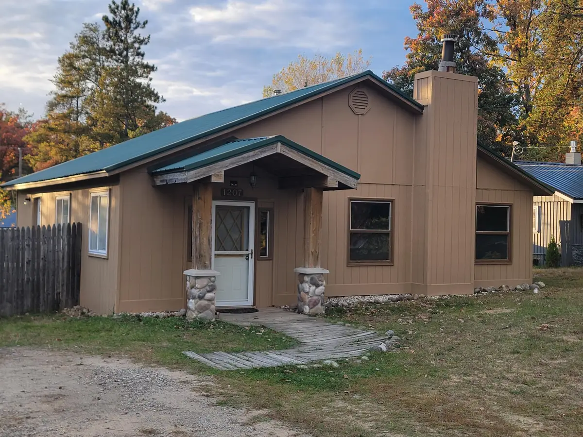 1207 Hollywood Drive, Saint Helen, MI 48656 - #1