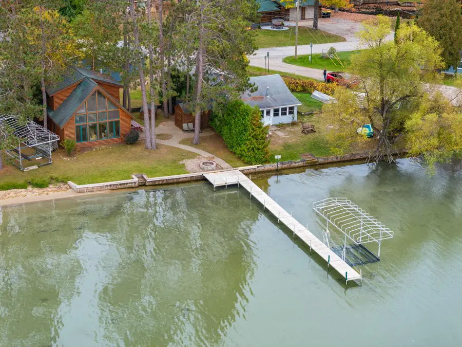 3402 W Lynn Drive, Indian River, MI 49749 - #2