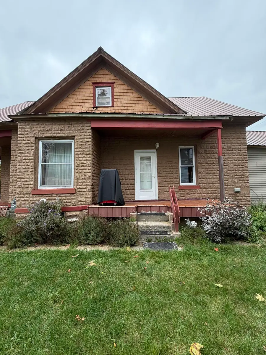 220 N Ball Street, Cheboygan, MI 49721 - #3