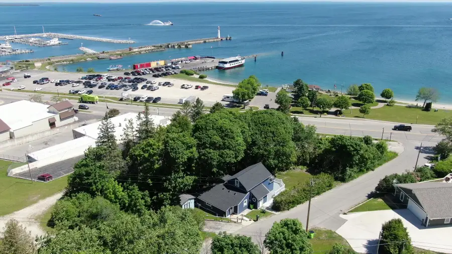 121 Fitch Street, Saint Ignace, MI 49781 - #2