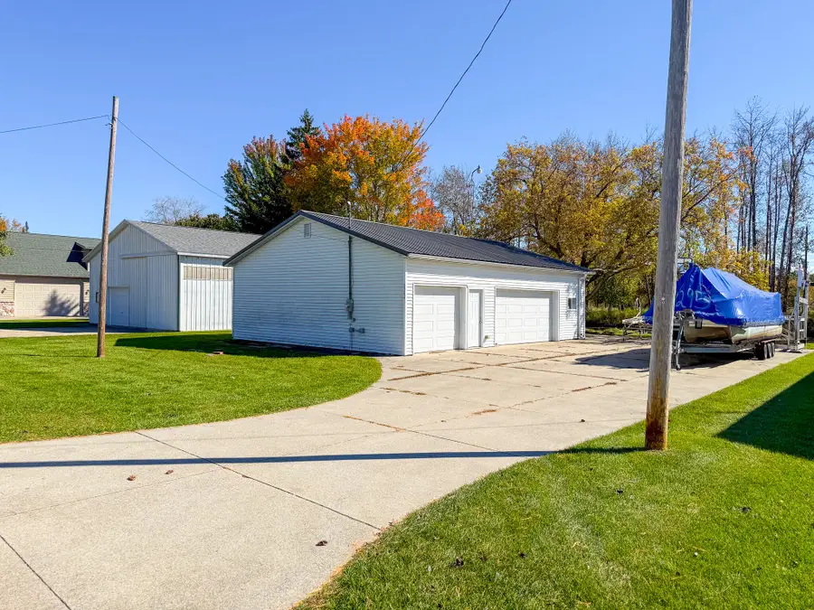 2264 Long Point Drive, Houghton Lake, MI 48629 - #3