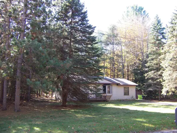 2597 W Burdell Road, Roscommon, MI 48653