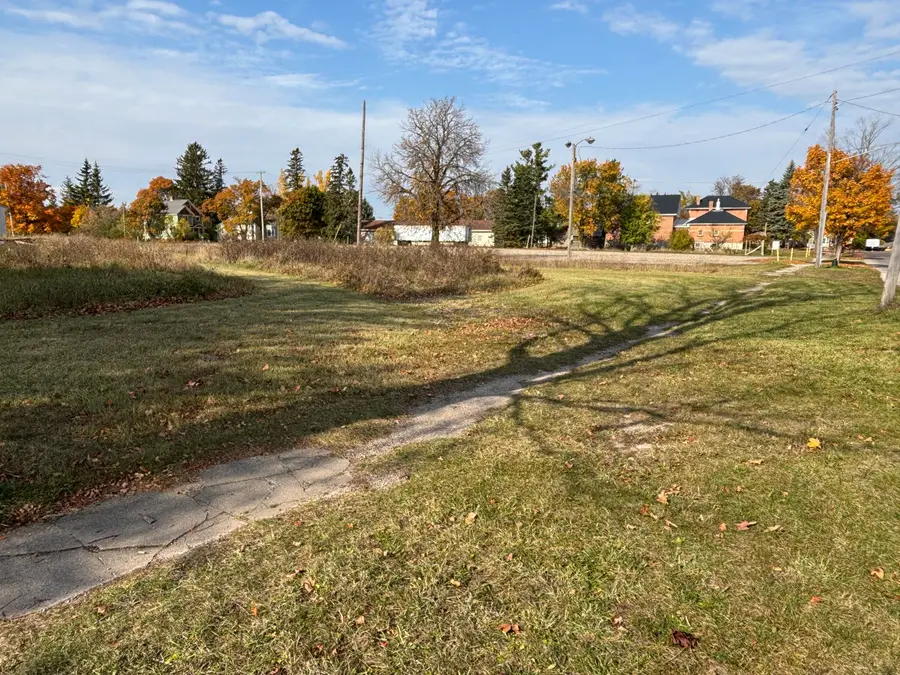 448 S Huron Street, Cheboygan, MI 49721 - #3