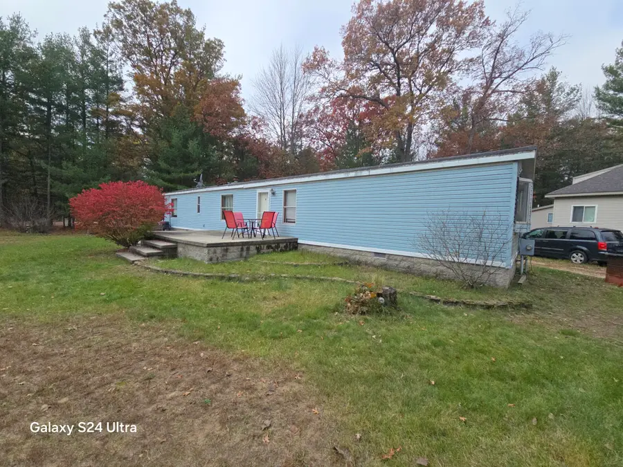 100 Marlette Avenue, Houghton Lake, MI 48629 - #2