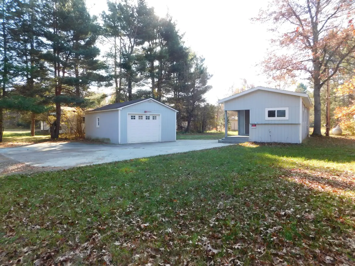 2346 E Pioneer Road, Roscommon, MI 48653 - #1