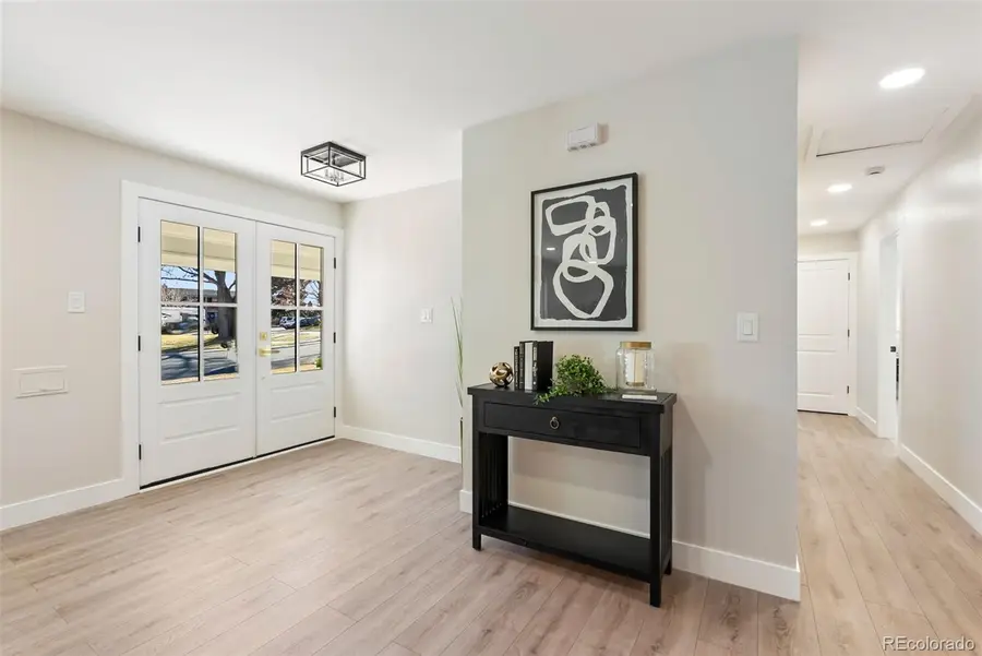 3831 S Hillcrest Drive, Denver, CO 80237 - Image #3